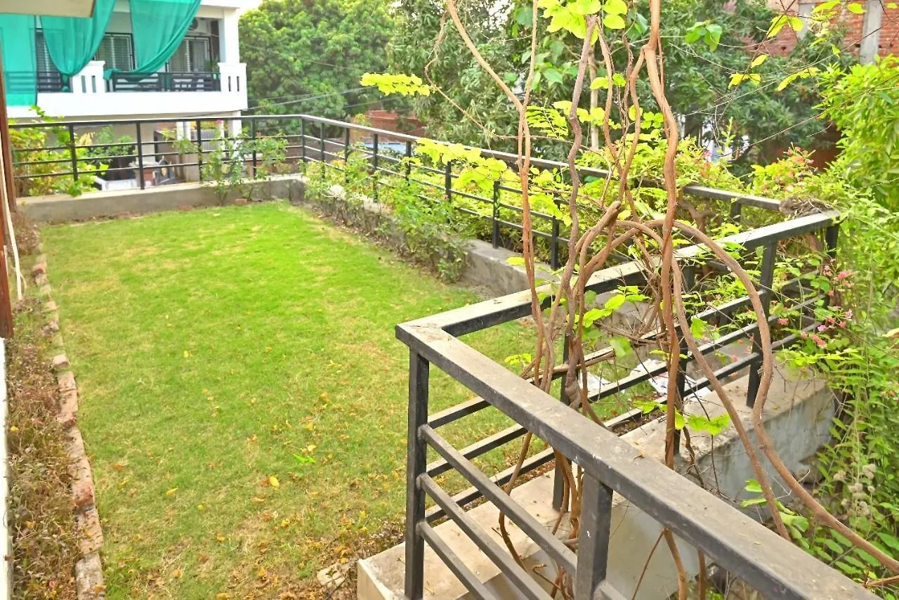 Srijan Home Stay فاراناسي 0*,  الهند